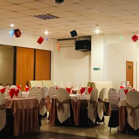 Основной зал - Кафе Роща