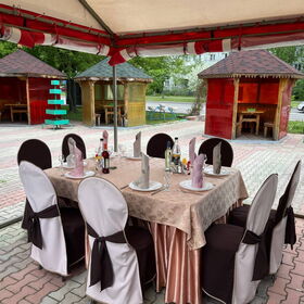 Кафе на улице - Кафе Роща