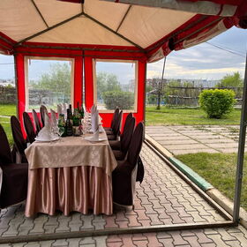 Кафе на улице - Кафе Роща